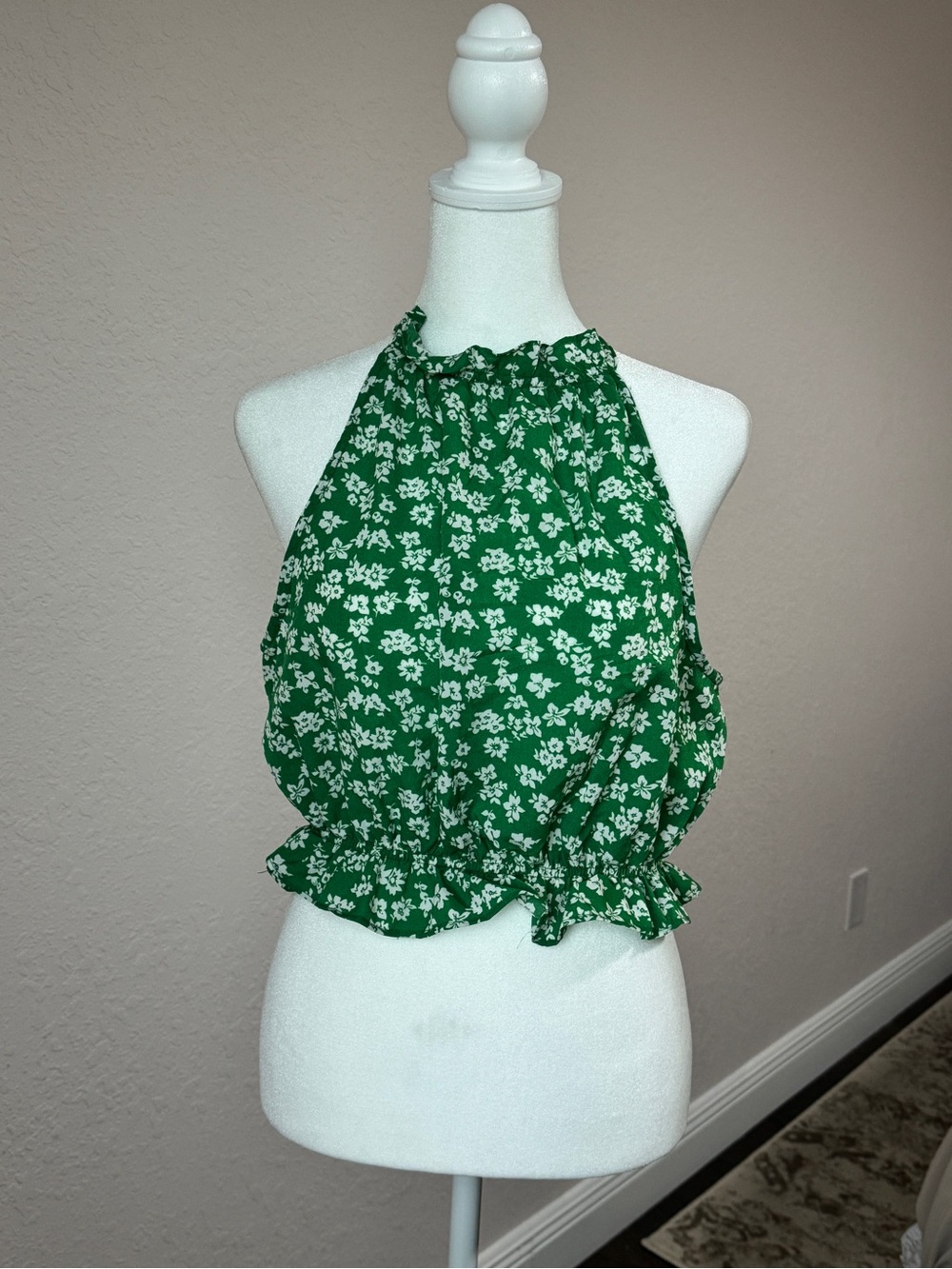 SHEIN Green Floral Halter Crop Top size L